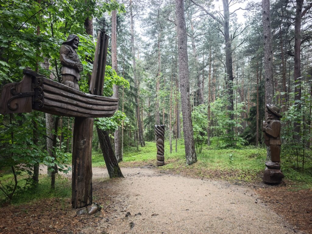 Kurisches Haff - der Hexenberg von Juodkrantė