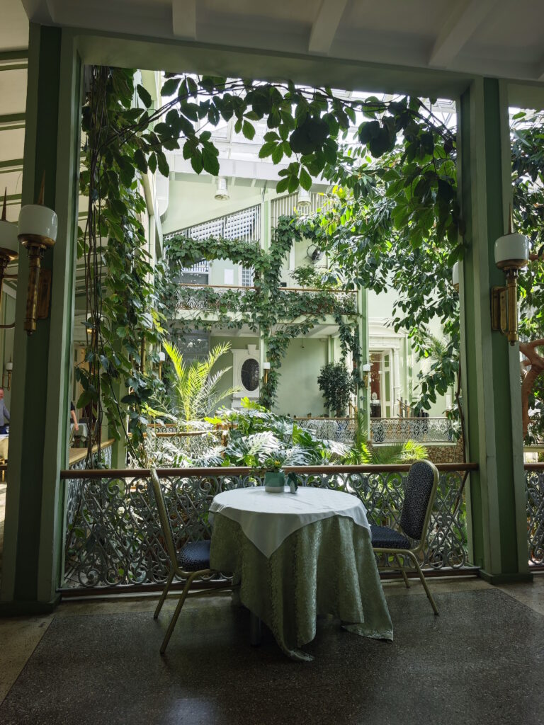 Der wirklich sehenswerte Wintergarten in Kretinga